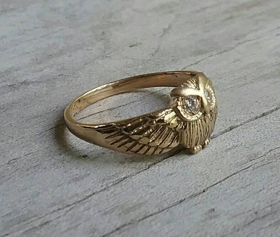 Gold owl ring,solid 9k/9ct gold,petite ring,small,pinkie ring,bird ring,boho, gypsy,woodland,nature