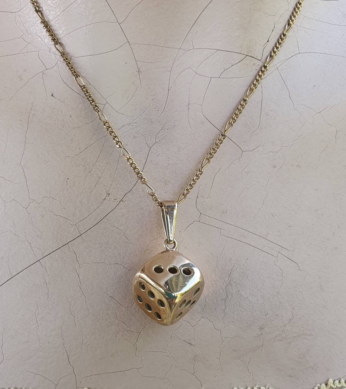 9k Dice pendant,9ct gold,4 dimensional cube,gambling,casino.roulet,