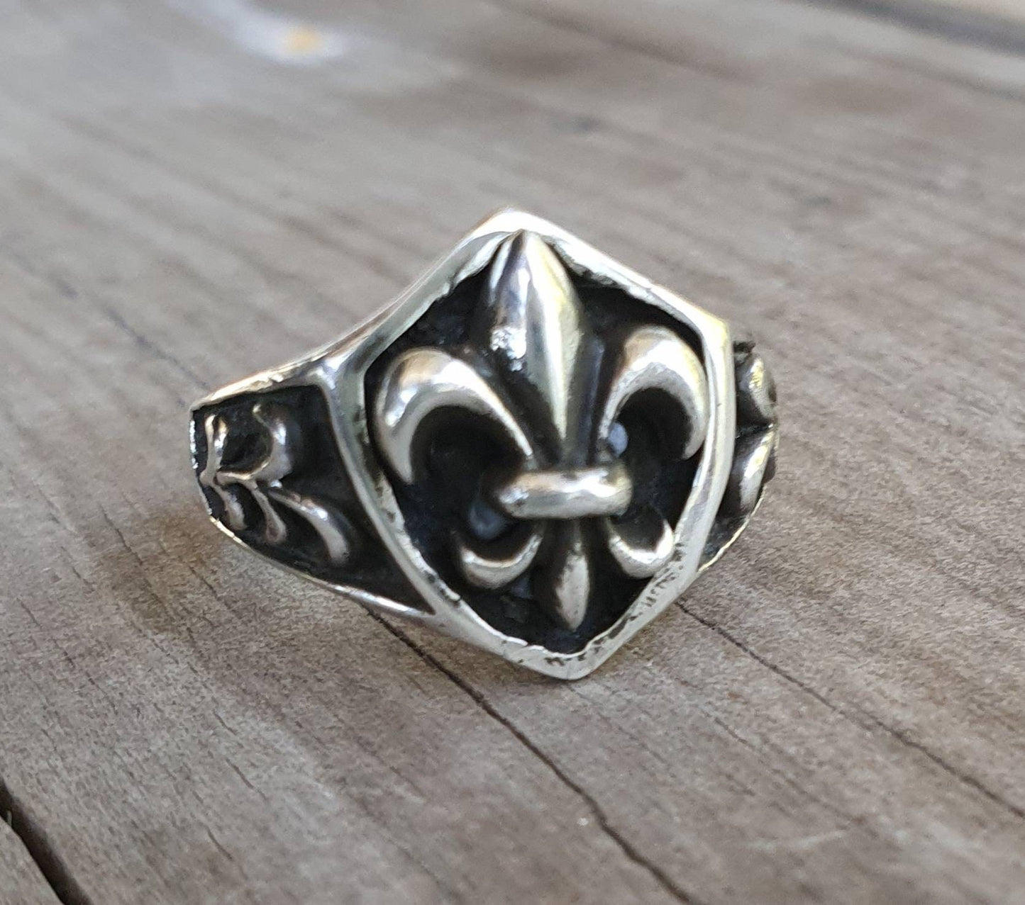 9k Fleur de Lis ring two tone 9ct gold,sterling silver,handmade,signet ring, hipster,steampunk gothic punk