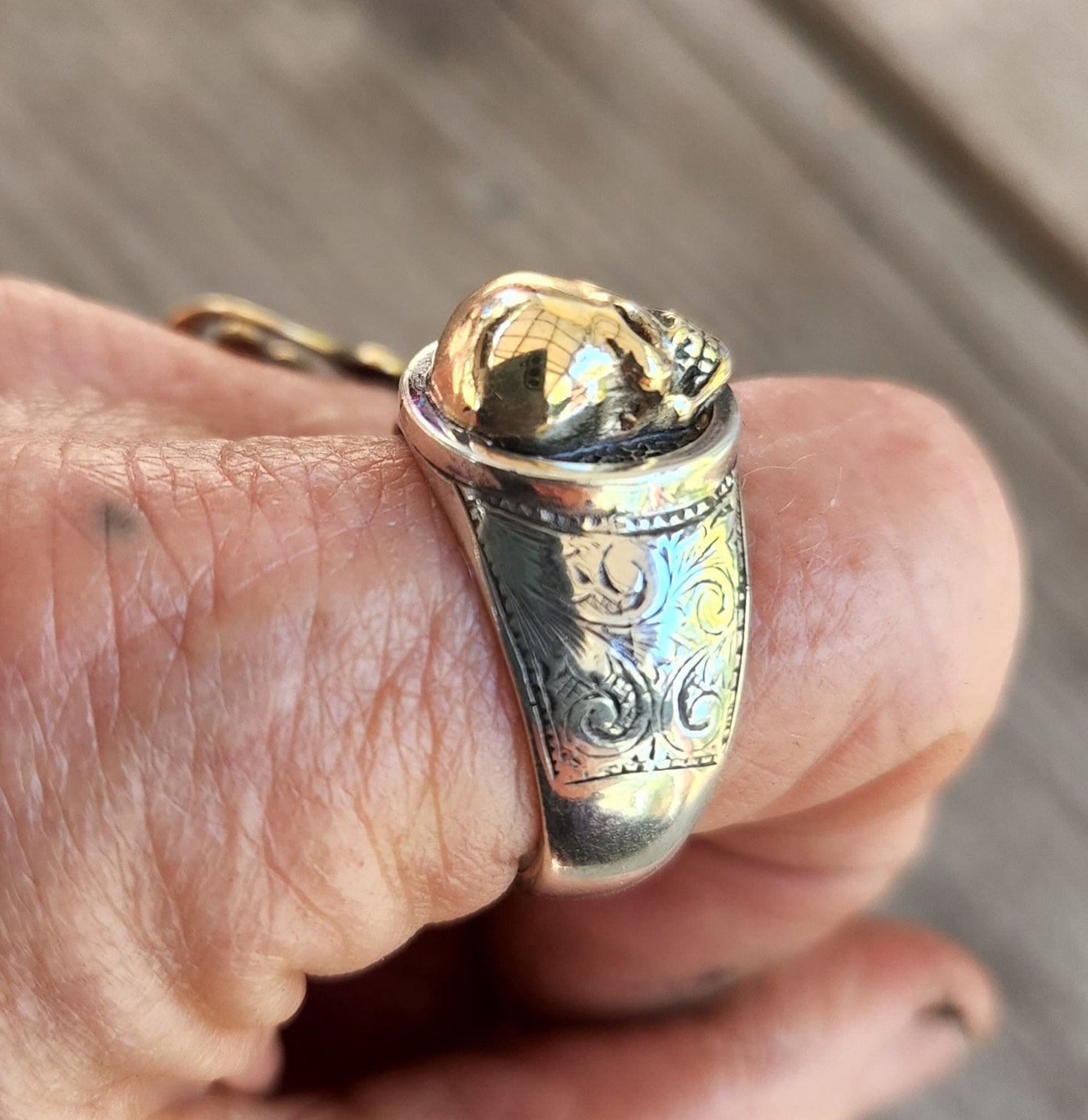 gold skull ring,9k sterling silver,two tone, signet ring 9ct gold,steampunk gothic, punk,handmade.grunge,mens fashion,hipster,pirate