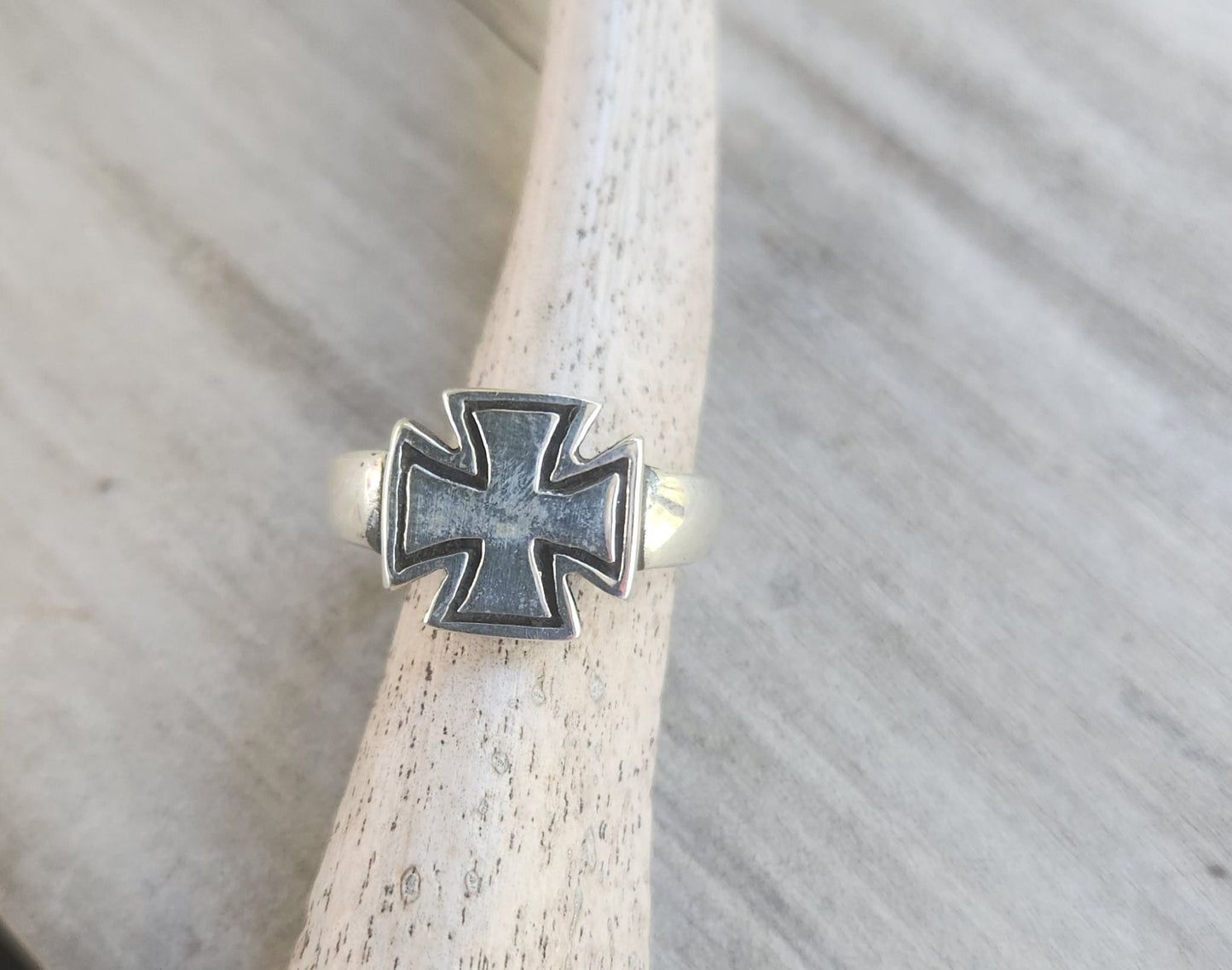 Small cross ring,sterling silver,chopper, even cross,solid chunky ring,Hetfield tribute, steampunk,gothic, Celtic cross, ,knights templar