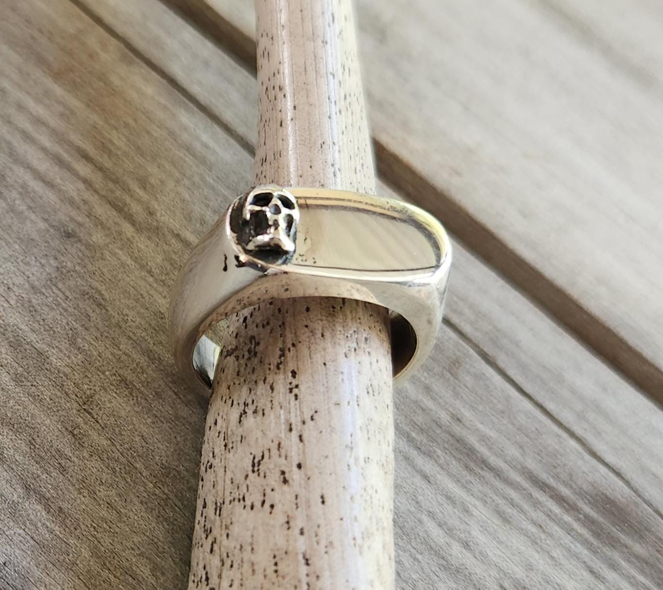 Skull Signet ring,solid signet,sterling silver,chunky,handmade,boho,college,blank ring,plain silver signet,Chunky,unisex