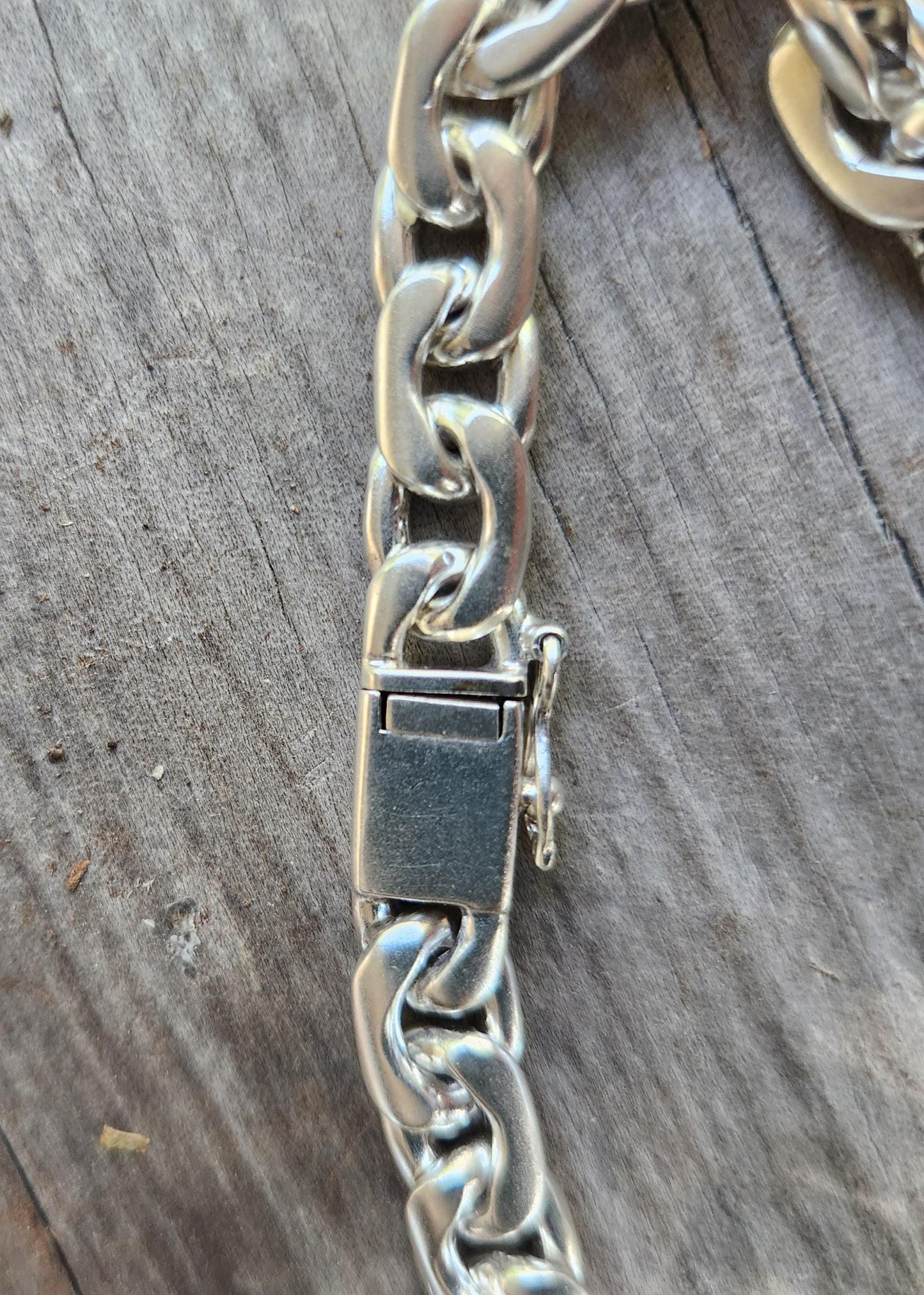 Skater bracelet,sterling silver,skateboard,looney skater bubble graffiti writing,skateboarder