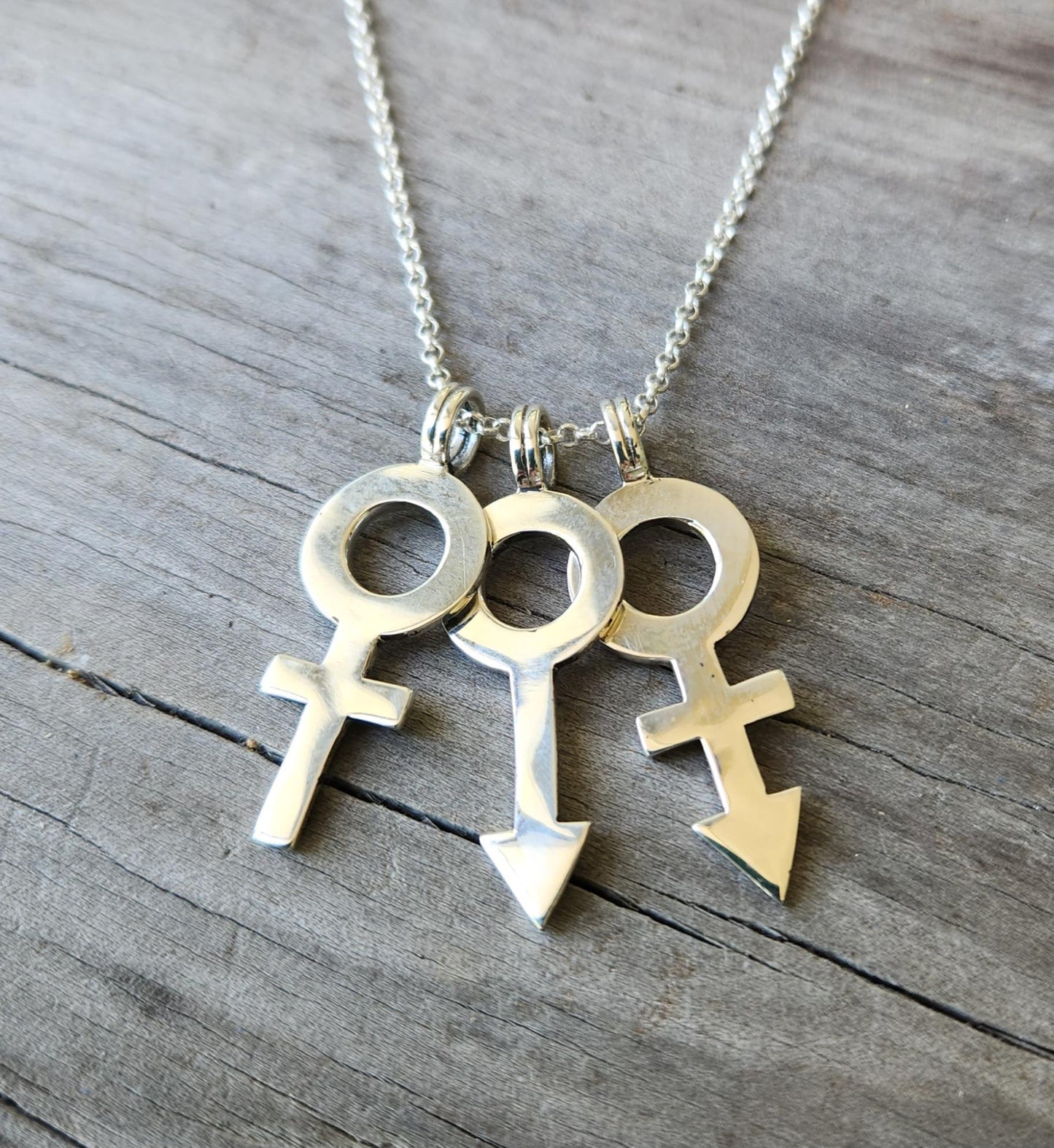 Female gender symbol, pendant,9ct gold,both gender symbol, venus, sex symbol,women's fashion,gold pendant,