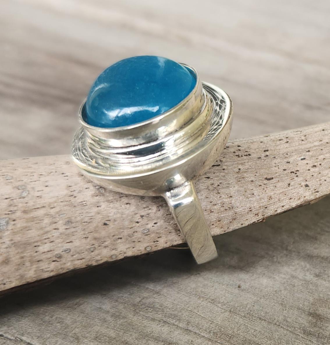 Large round top ring,Blue quartz,chalcedony,925 sterling silver,chunky ring,wedding ring, stone,boho,gemstone ring,handmade, retro ring,mode
