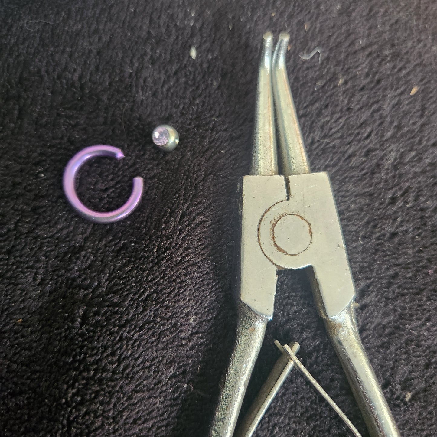 Titanium ring and ball bcr,captive bead ring,10 gauge earring,nipple,belly ring,genital