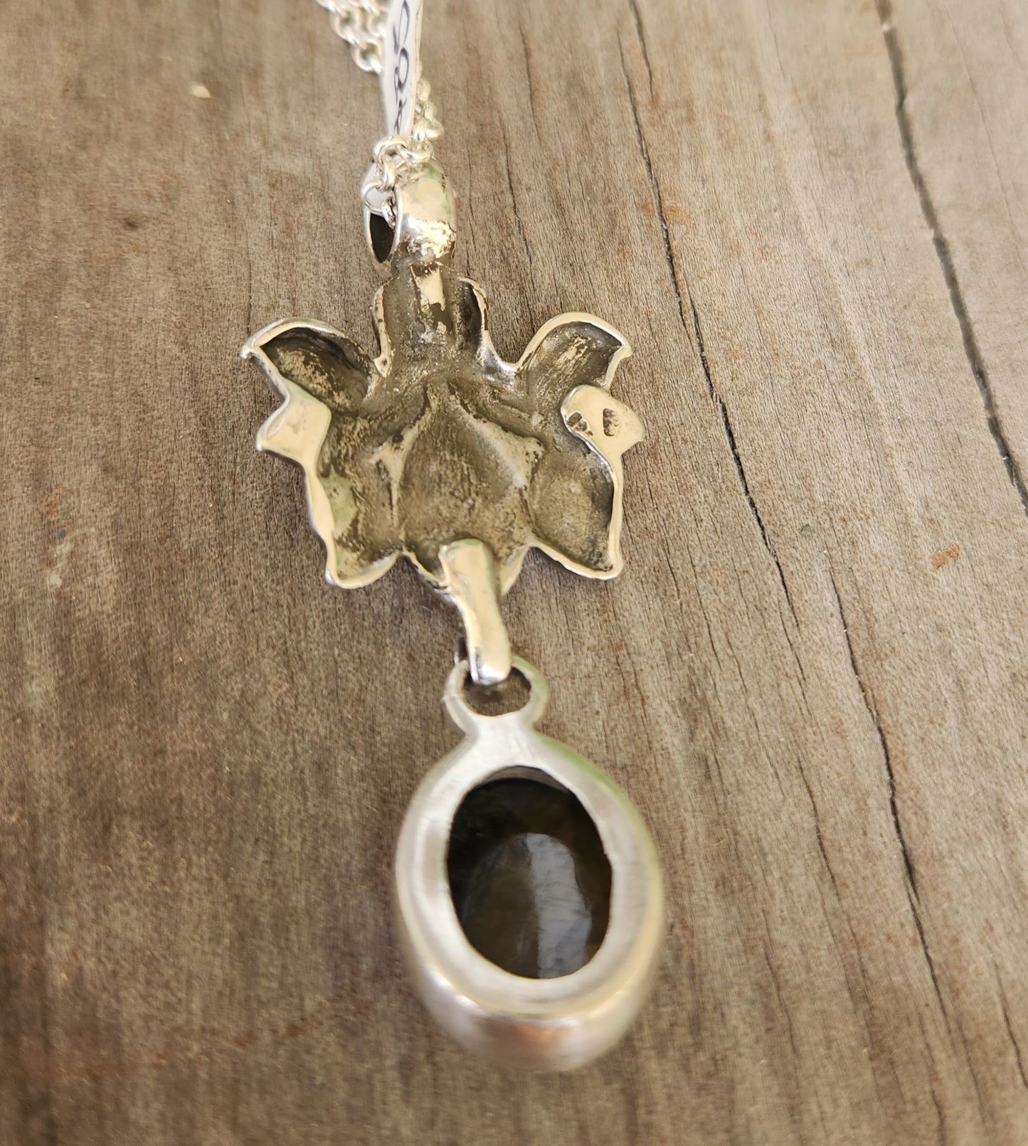 Labradorite flower pendant,925 sterling silver,flower,leaf,boho,gypsy,tribal,handmade,gemstone necklace