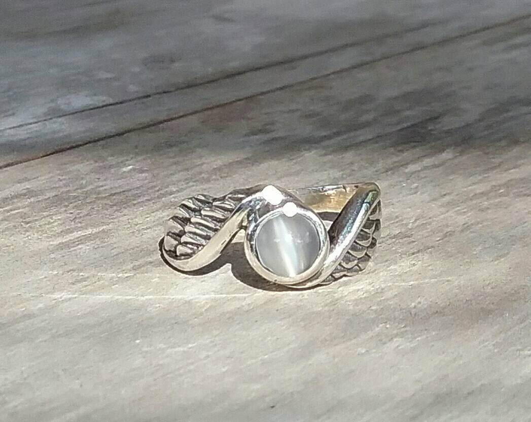 Garnet ring,angel wings,Sterling silver,goddess, winged, feather,bird wings,new age,boho ,gypsy,fairy,