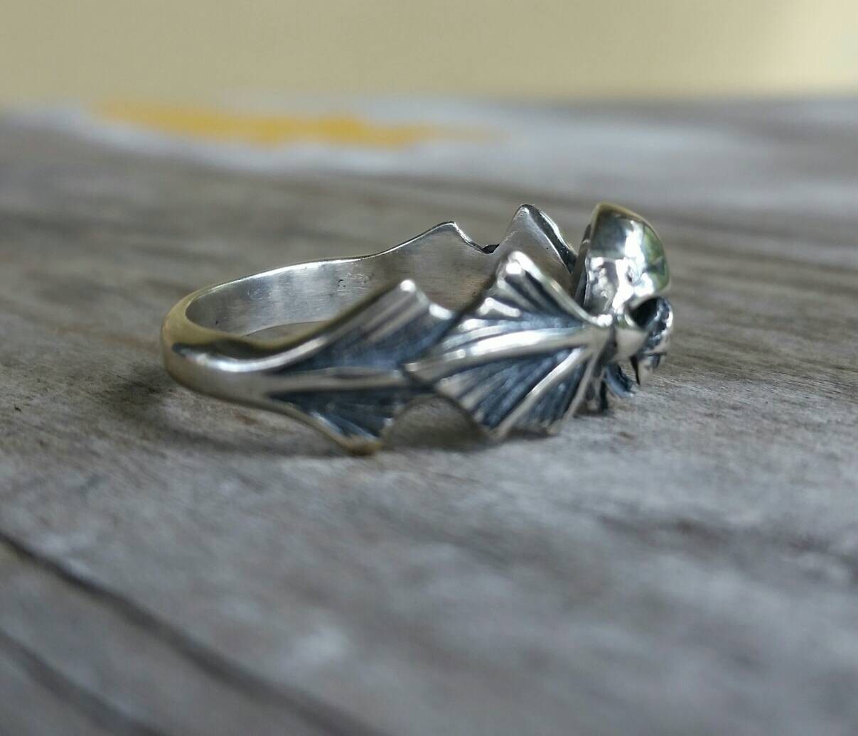 Vampire ring,bat skull ring,sterling silver,bat ring,small skull ring,steampunk gothic,punk,pinkie,