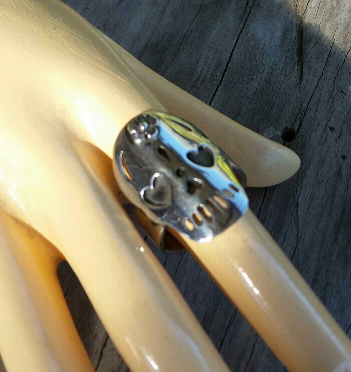 sugar skull,silouette ring, sterling silver,day of the dead, skull,steampunk,gothic, punk,women's skull ring,long silver ring,handmade,