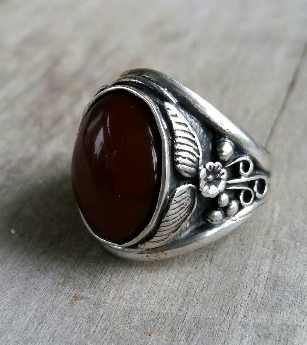 Carnelian sterling silver dress wedding dress ring leaf pattern