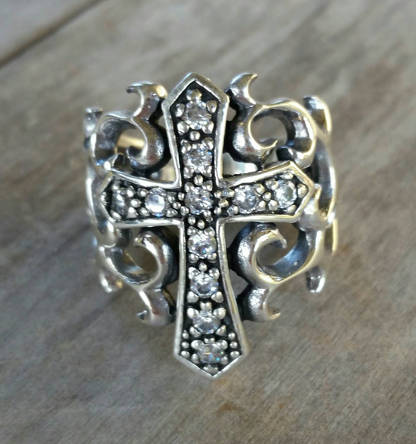 gold cross ring,large ring, 9ct gold,ornate, filegree,steampunk ,wedding ring,baroque,vintage,religious,christin,church,maori koru