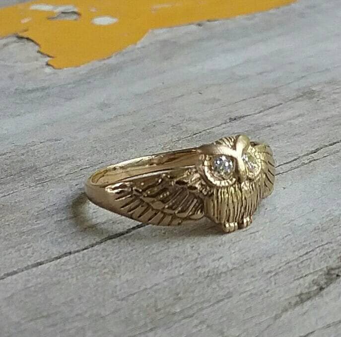 Gold owl ring,9ct gold,petite ring,small,pinkie ring,bird ring,boho, gypsy,woodland,nature