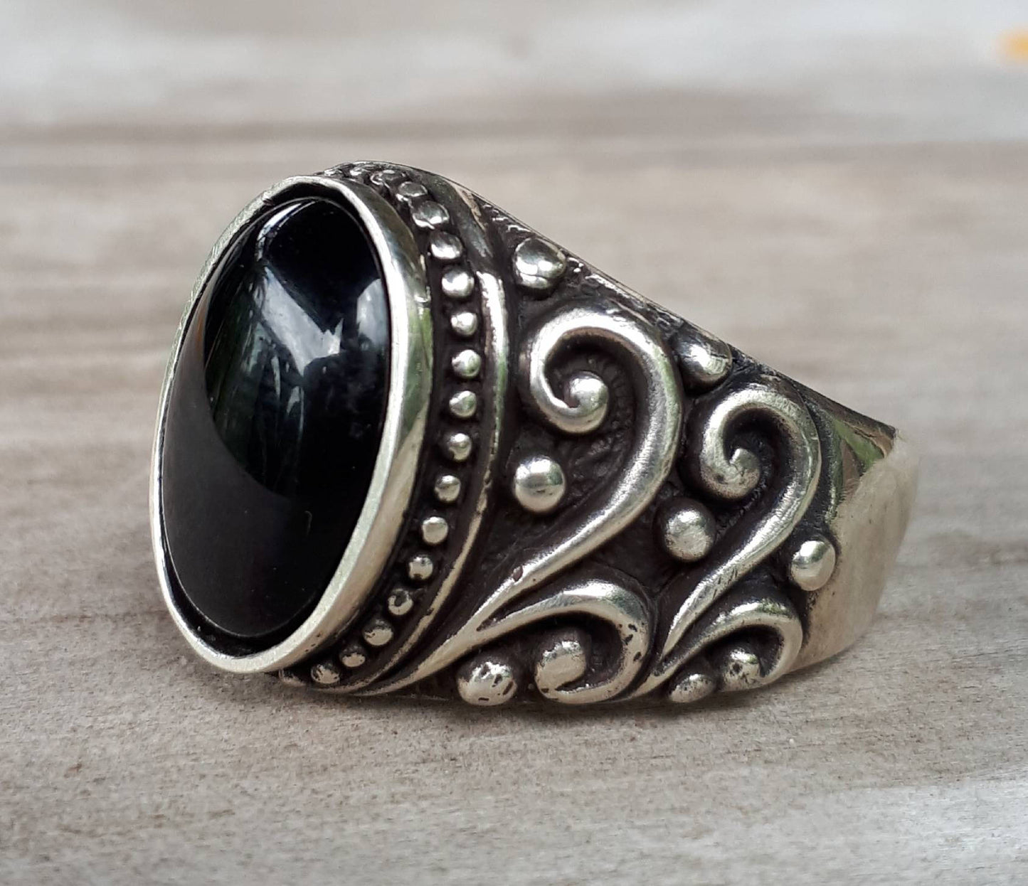 Onyx ring,chunky,sterling silver,handmade,boho,vintage,silver wedding,new age,crystal ring,antique,scroll,mans black stone ring,signet ring