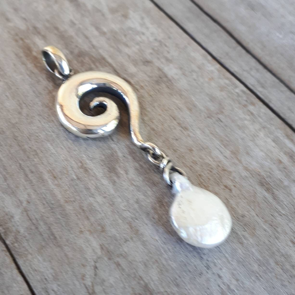 pendant,freshwater pearl, sterling silver,goddess, Handmade,gypsy,hippy,boho,bridal necklace,women's fashion,crystal,new age,pearl pendant