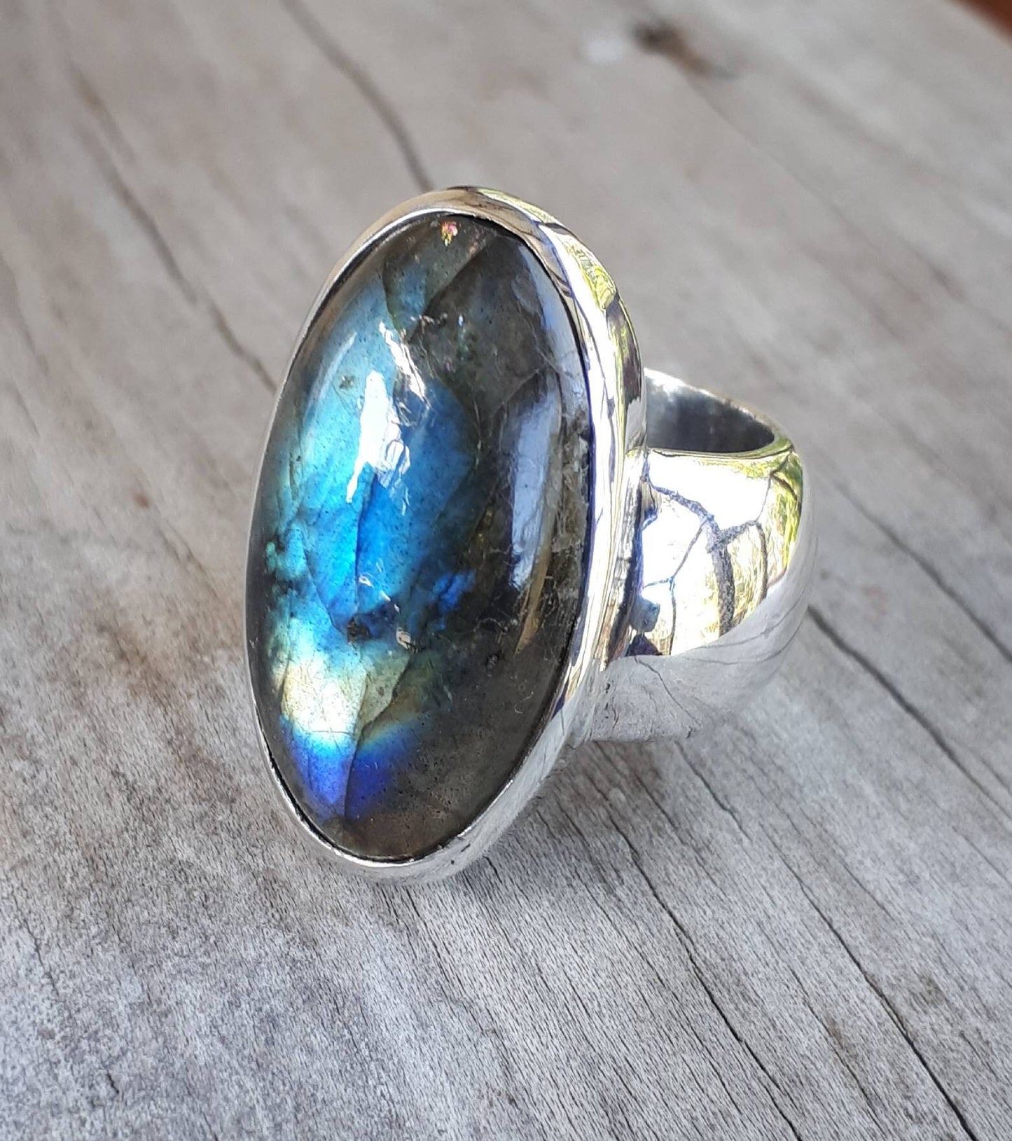 Labrodorite ring,stunning,chunky sterling silver,gemstone ring,handmade,stone ring,long ring,boho,crystal,new age ring,large ring,big stone