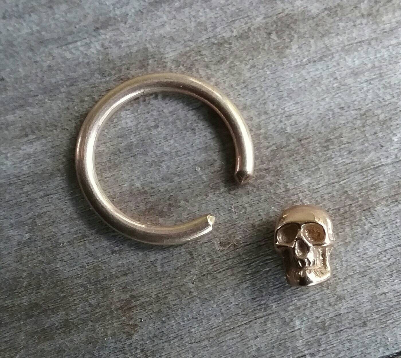 Skull bcr,skull earring,bcr skull bead,sterling silver,skull bc,skull nipple ring,skull belly ring,skull,skull sleeper,pirate,captive bead,