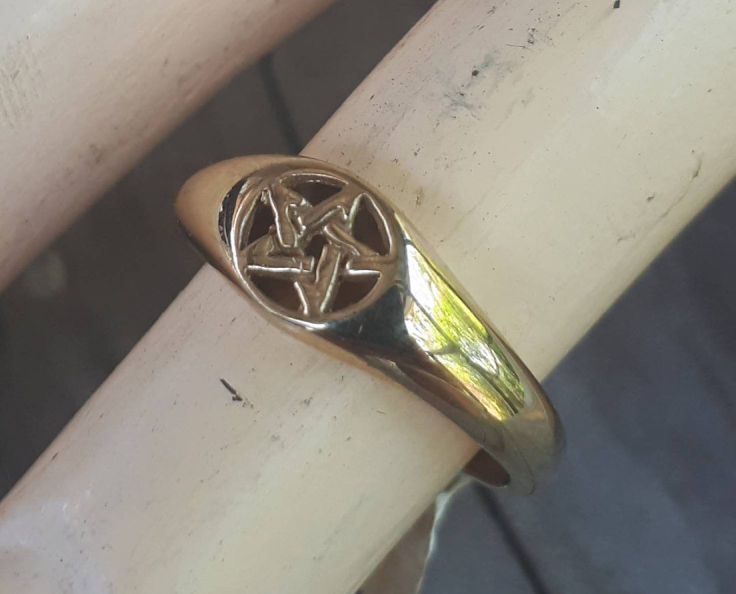 Gold Pentagram ring, solid 9k gold,small dainty ring, pinkie, pentagram,star,occult,wiccan,witch,wizard,magic,binding,druid,boho,goth,