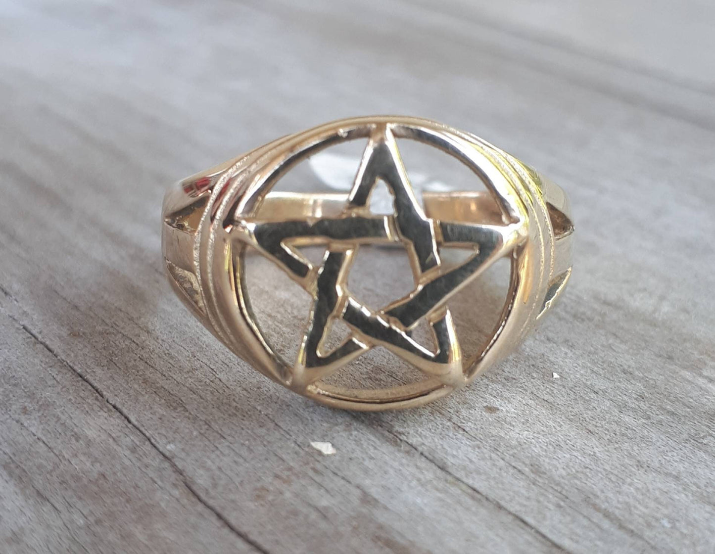 Gold Pentagram ring,9k,9ct gold ring, pentagram,star,occult,wiccan,witch,wizard,magic,binding,druid,boho,goth,