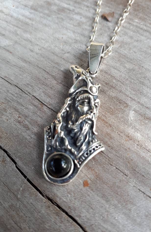 wizard pendant,garnet cabachon,sterling silver,merlin,magician,fantasy, mythical,gothic,punk,Dumbledore,witch