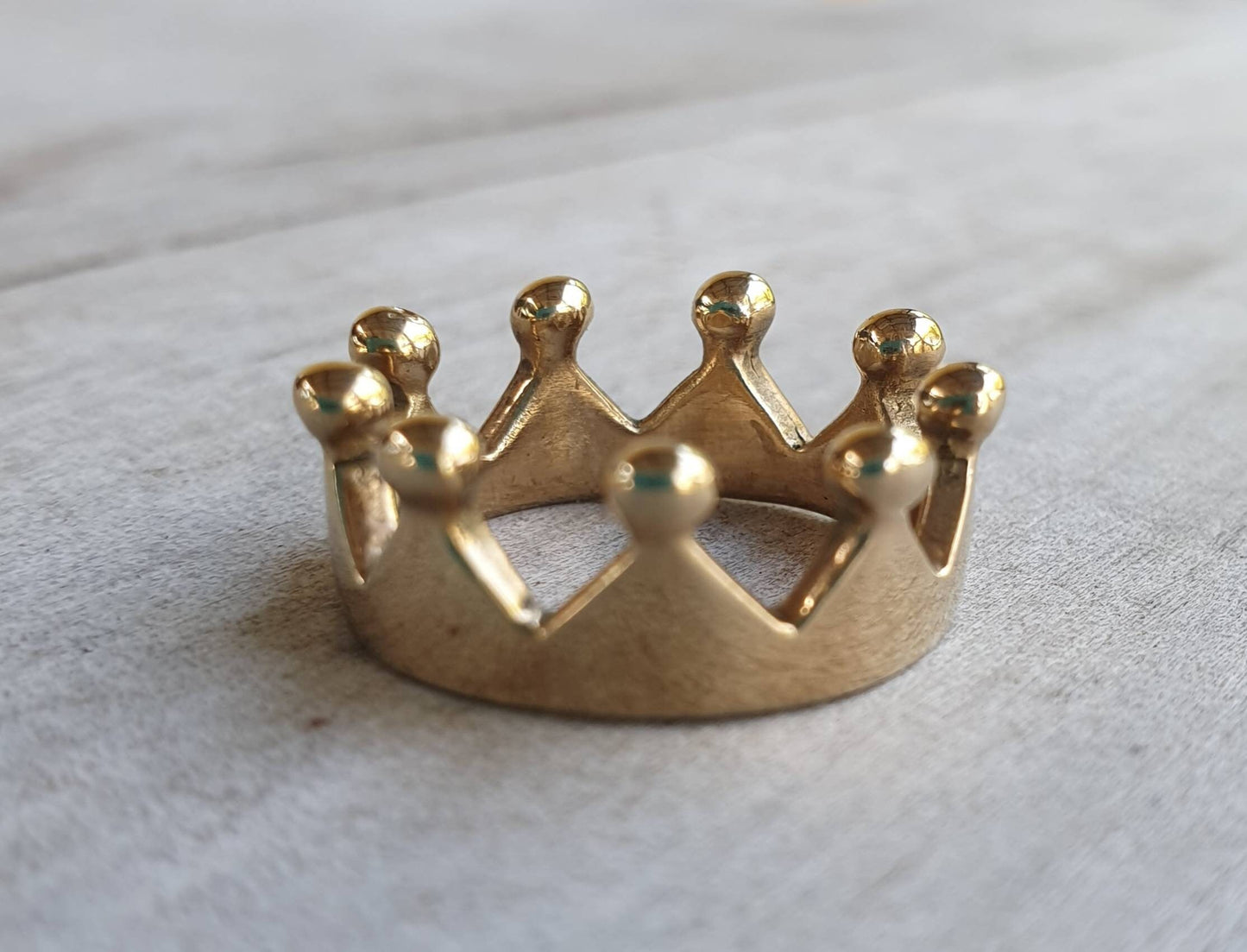 Gold crown ring,solid 9ct gold,small,chunky ring,pinkie ring,rockabilly,boho style,