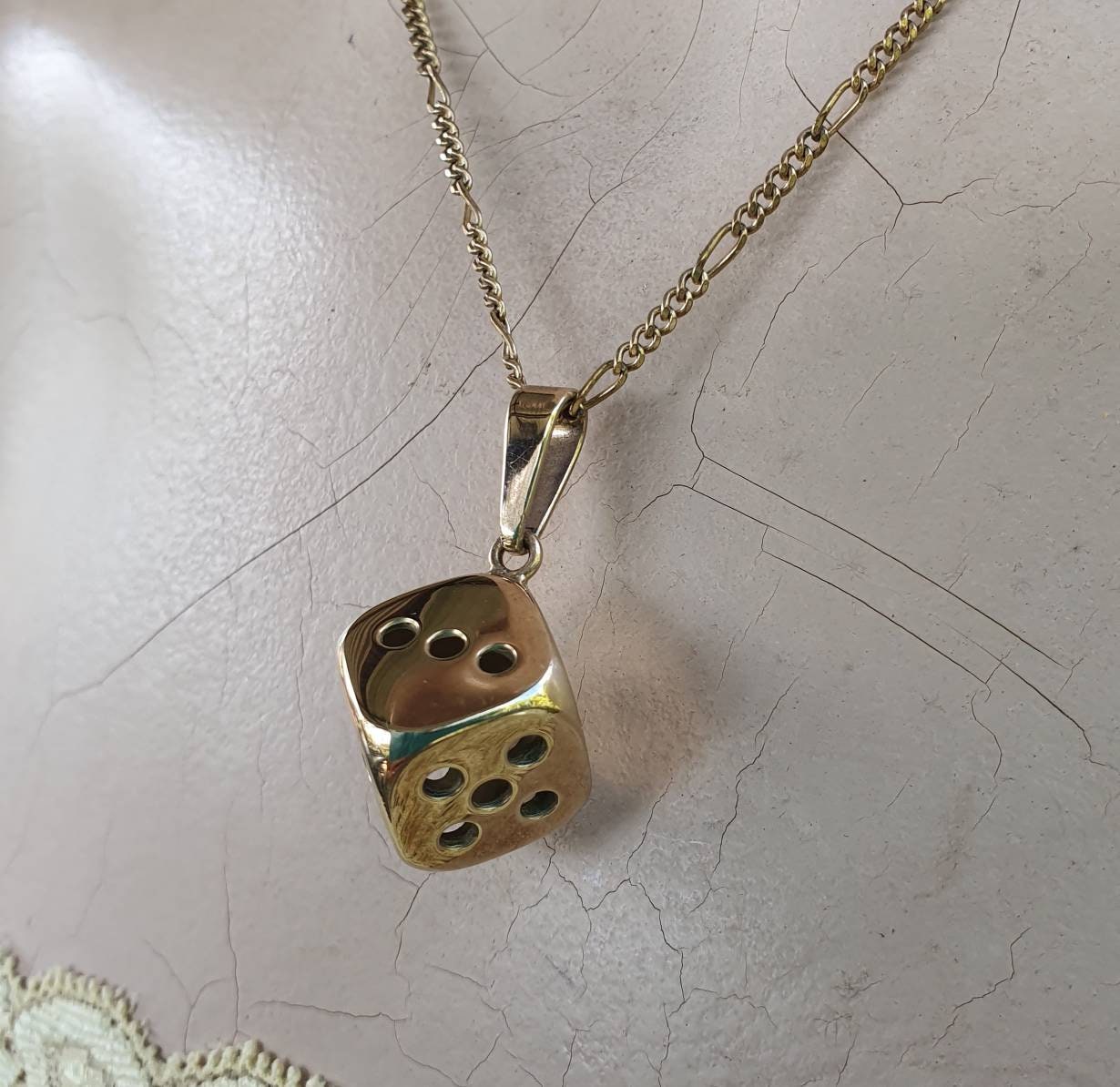 Dice pendant,9ct gold,4 dimensional cube,gambling,casino.roulet,