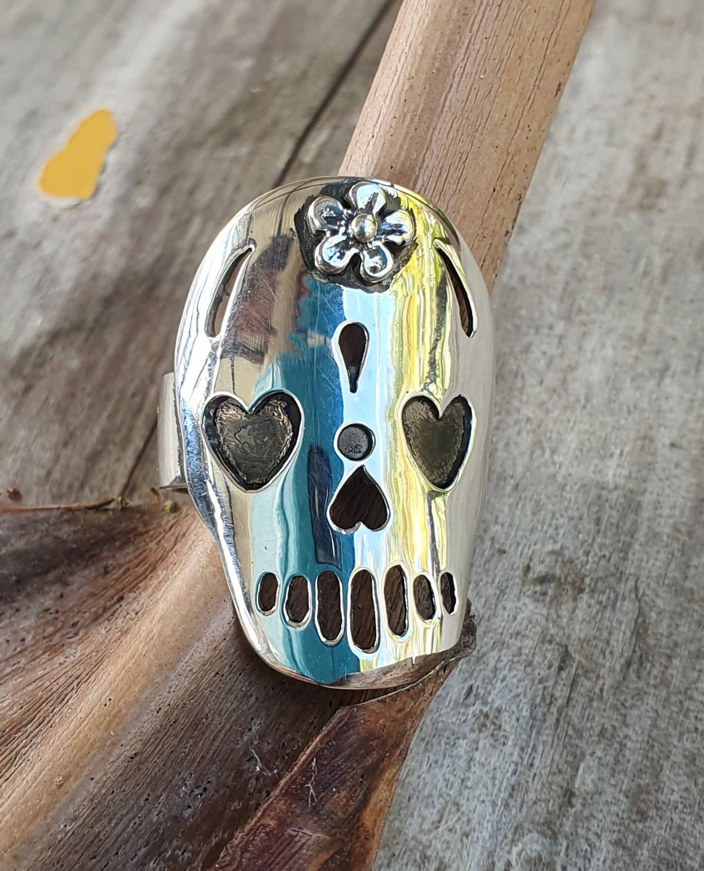 sugar skull,long silouette ring,sterling silver,day of the dead, skull,steampunk,gothic, punk,women's skull ring,long silver ring,handmade,