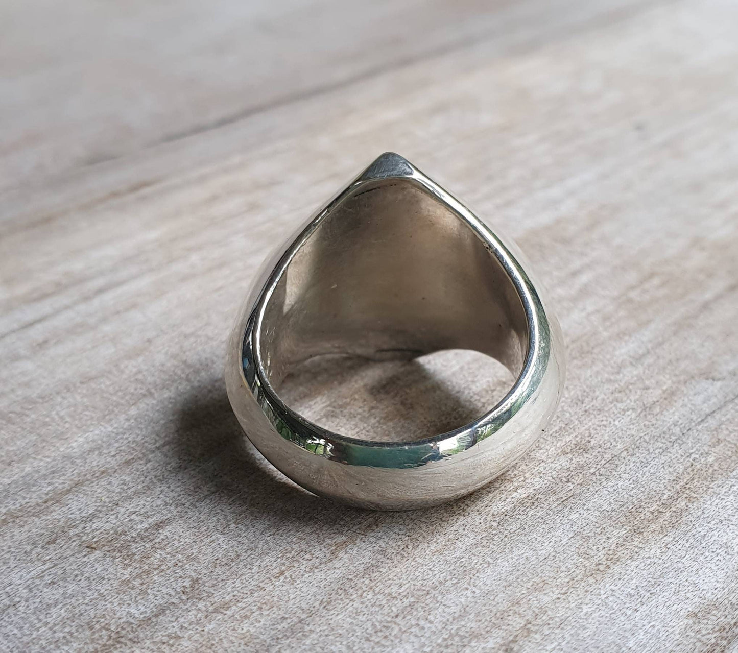 signet ring,chunky solid sterling silver,22 gms diamond square top,large plain signet,chunky mans ring,heavy,wide silver ring