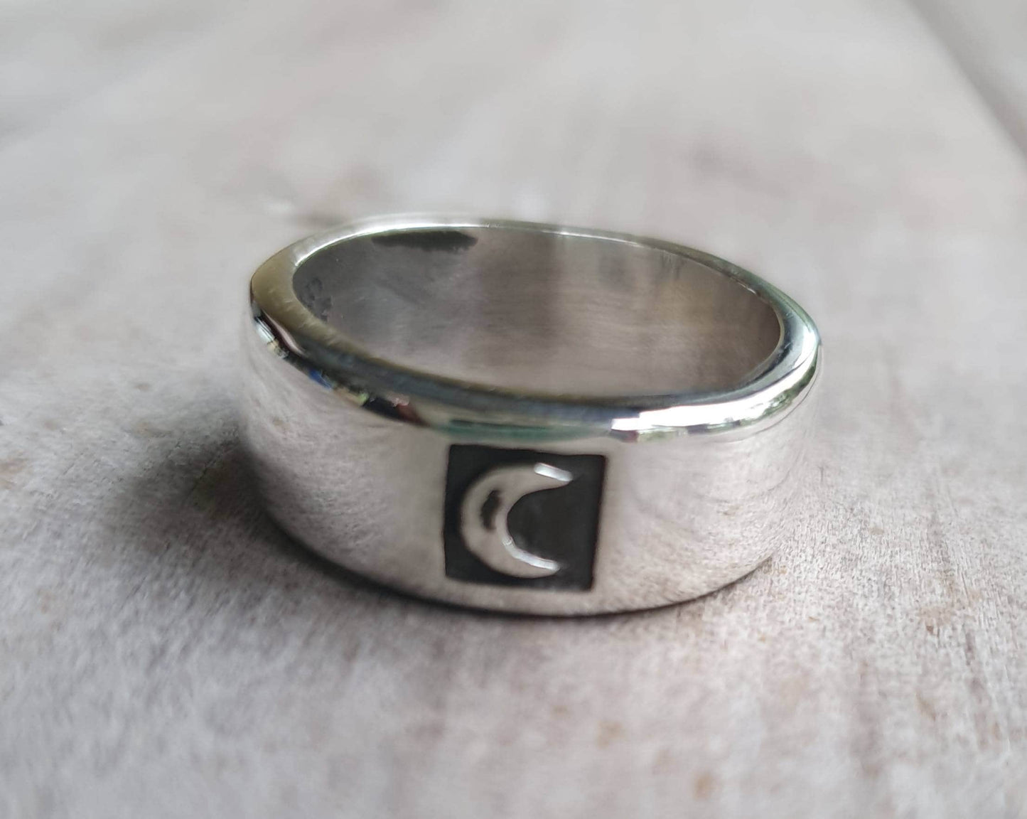 Moon ring,sterling silver,crecent moon,solid band, band,unisex ring,