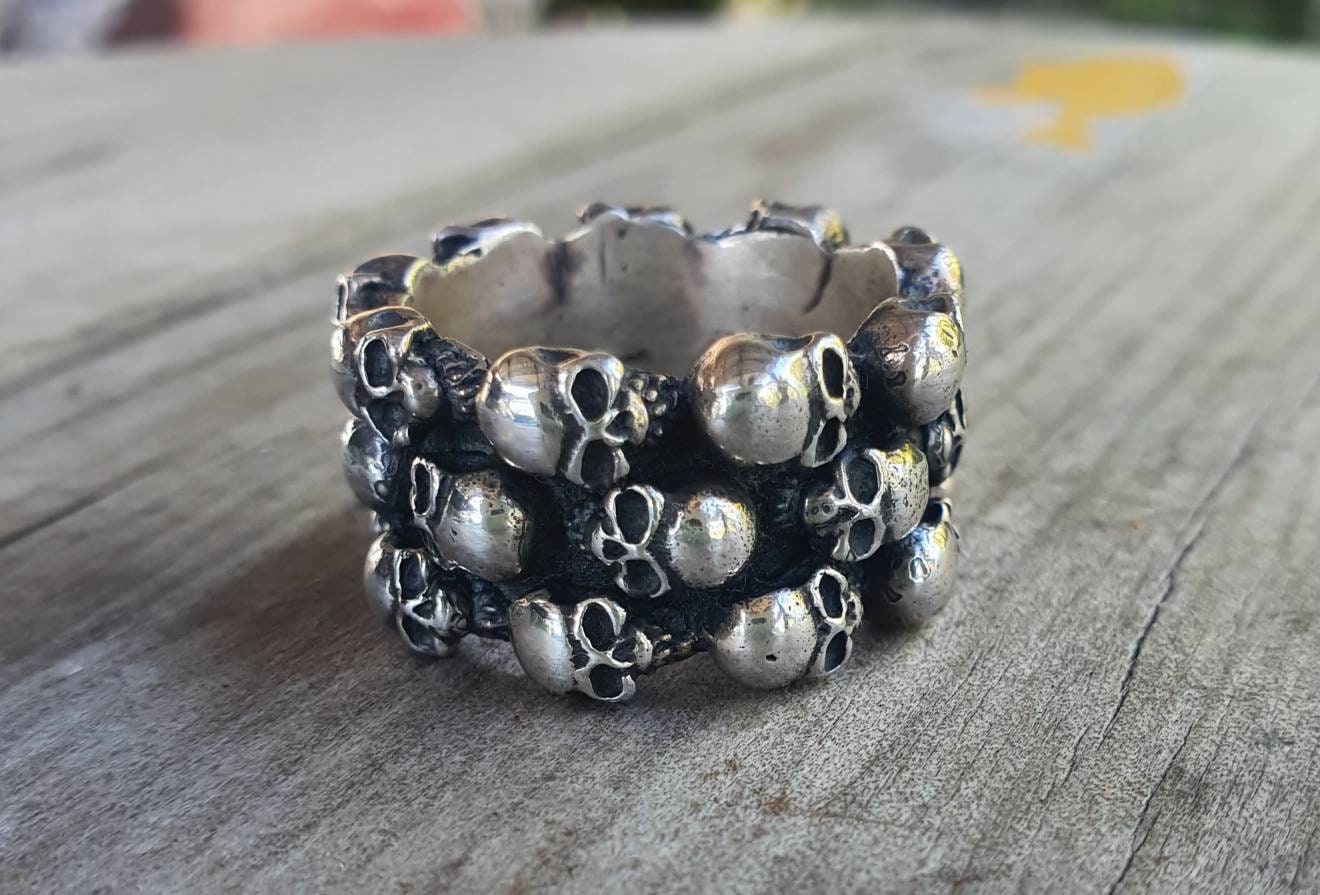 Skull ring,sterling silver,chunky continuous band, steampunk,gothic,chunky ring,skeleton, punk,hipster,handmade,biker,gangster,pirate