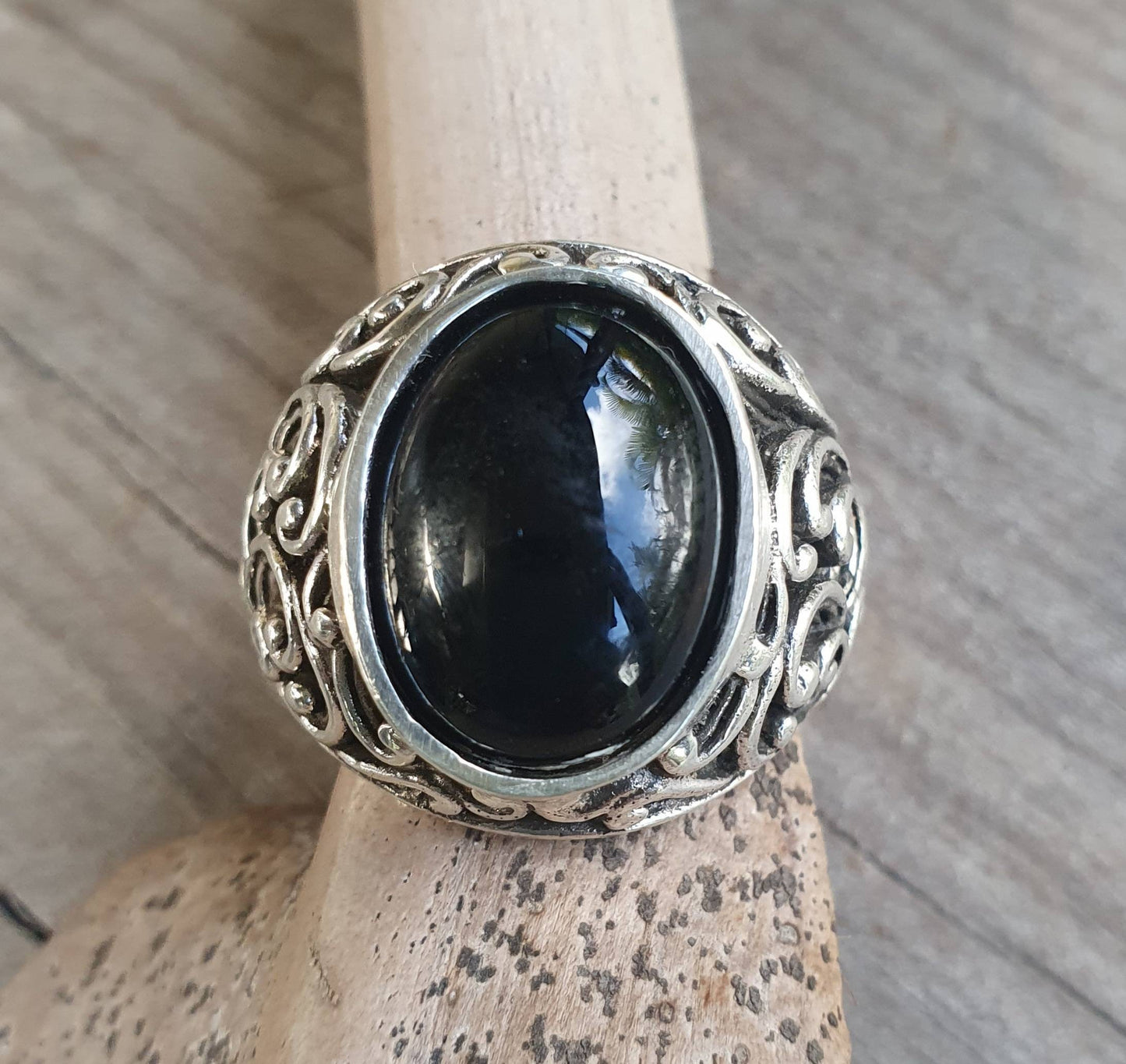 Hemitite chunky ring,sterling silver,beautiful scroll sides,gun metal grey,vintage style,Japanese style waves,baroque,mens fashion,boho,