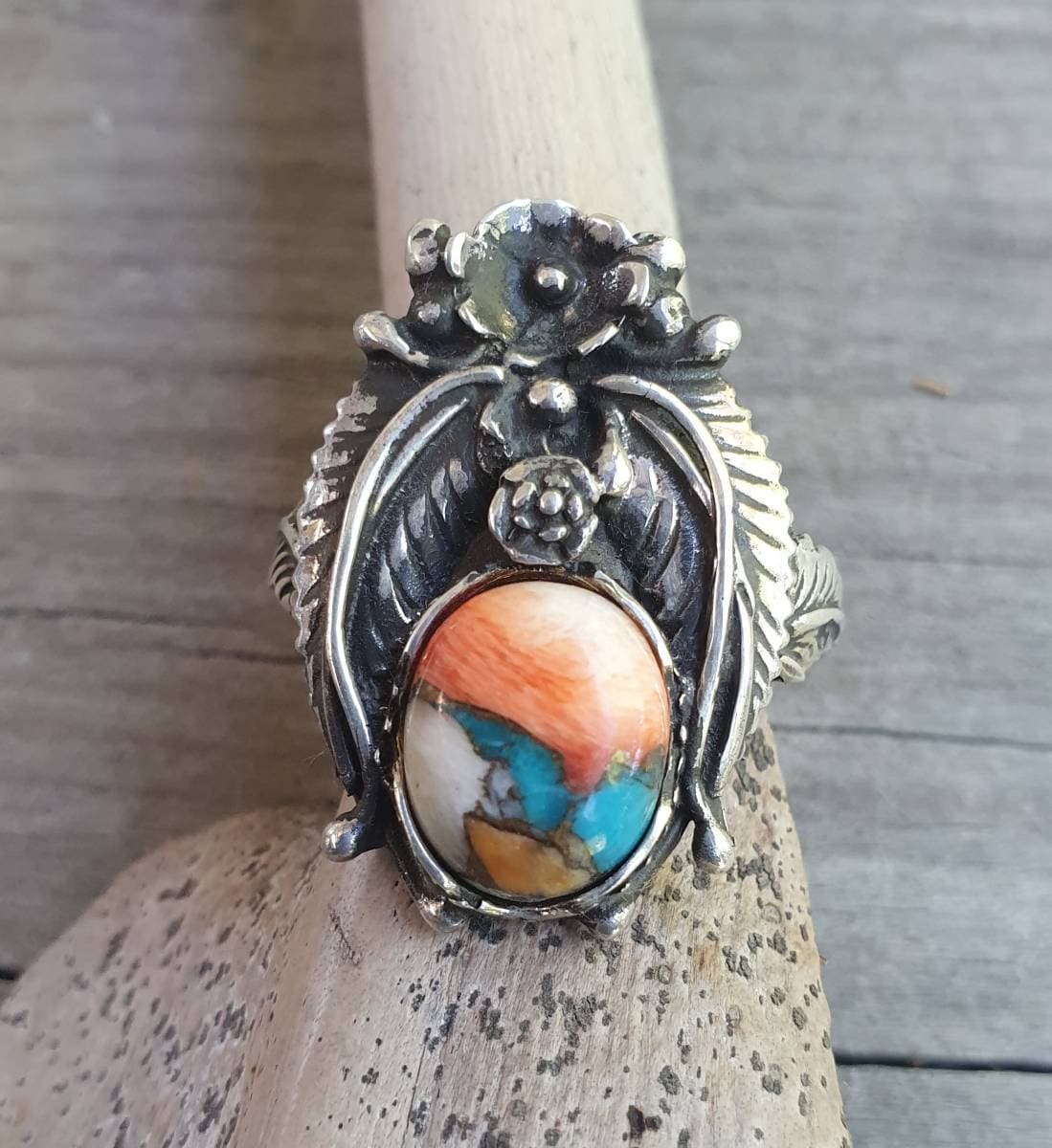 Mohave long ring, mohave turq oyster copper stone,sterling silver,Navajo Indian style,flower,leaf,boho,gypsy,tribal,handmade,women's fashion