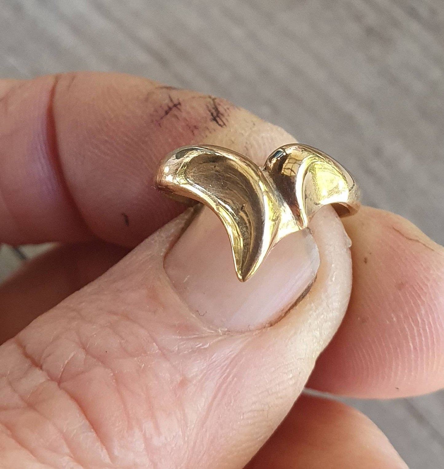 Gold chevron ring,solid 9ct/9k gold,v shaped ring,modern,handmade,designer,boho,gypsy,wishbone,gold ring