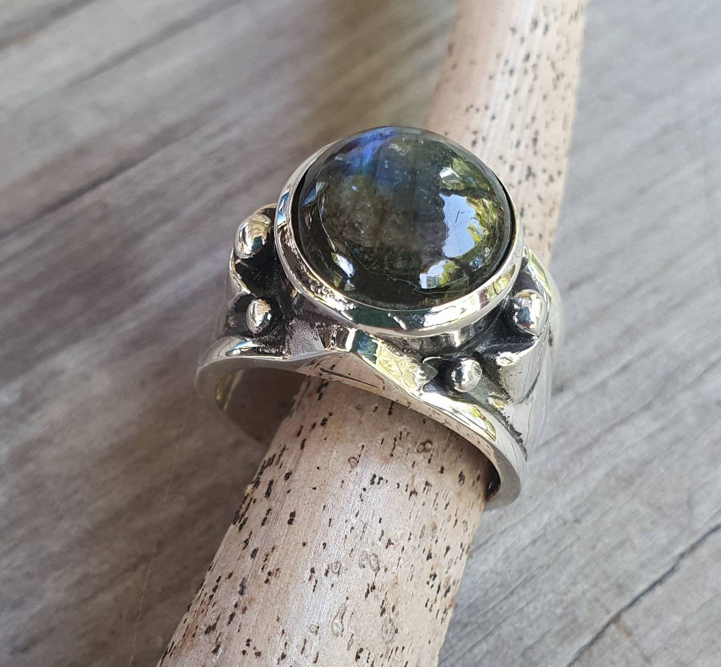 Labradorite ring,sterling silver,labrodite, chunky unisex ring,wedding ring,blue green stone,boho,gemstone ring,handmade, retro ,signet