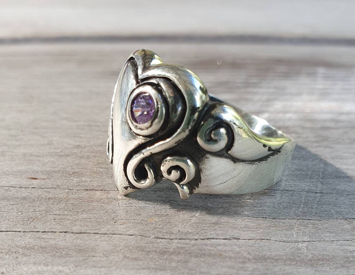 heart ring,925 Sterling silver,cz, cubic zirconia. sapphire,long ring,vintage steampunk,signet,art nouveau,handmade,boho,hipster,goddess,scroll,