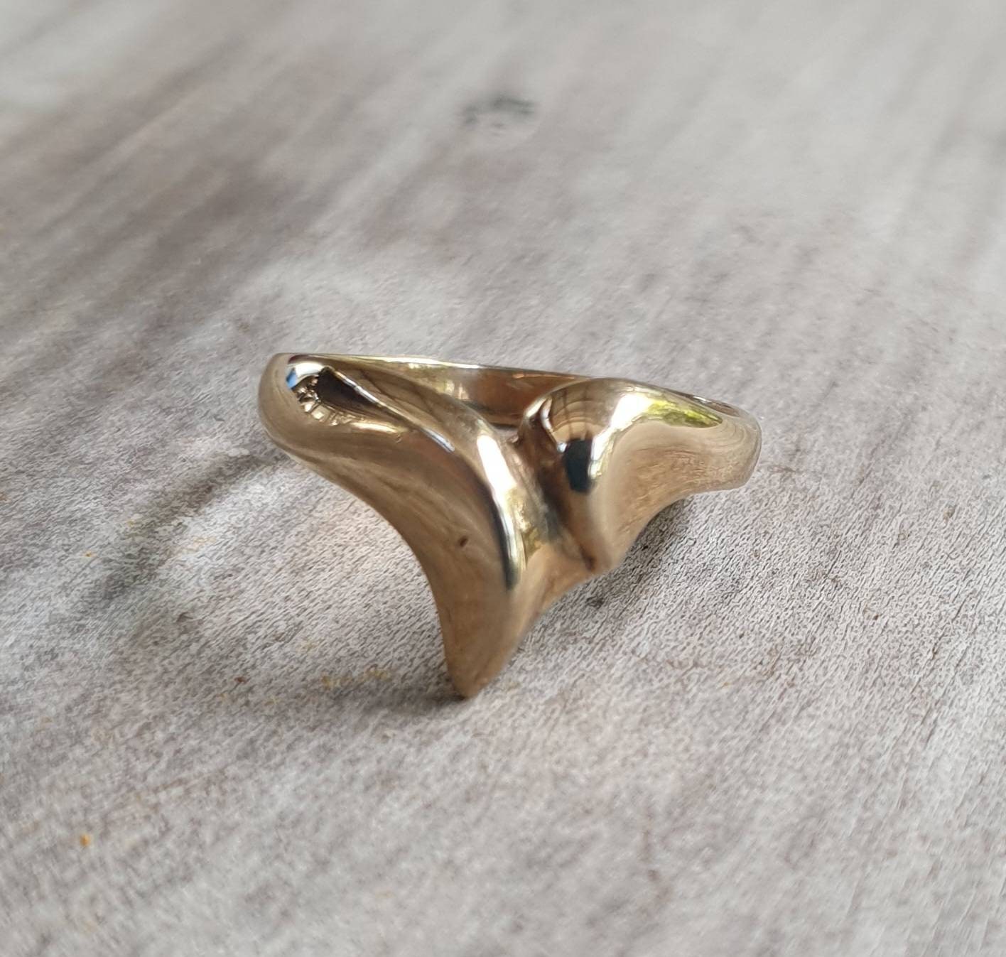 Gold chevron ring,solid 9ct/9k gold,v shaped ring,modern,handmade,designer,boho,gypsy,wishbone,gold ring
