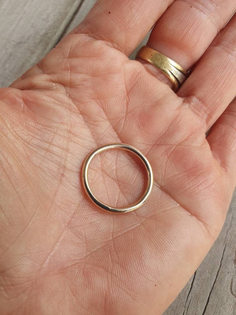 gold halo band,9k gold,1.5mm round,Stacker ring,solid gold not plated,thin plain gold band,fine and dainty,boho,pinkie ring