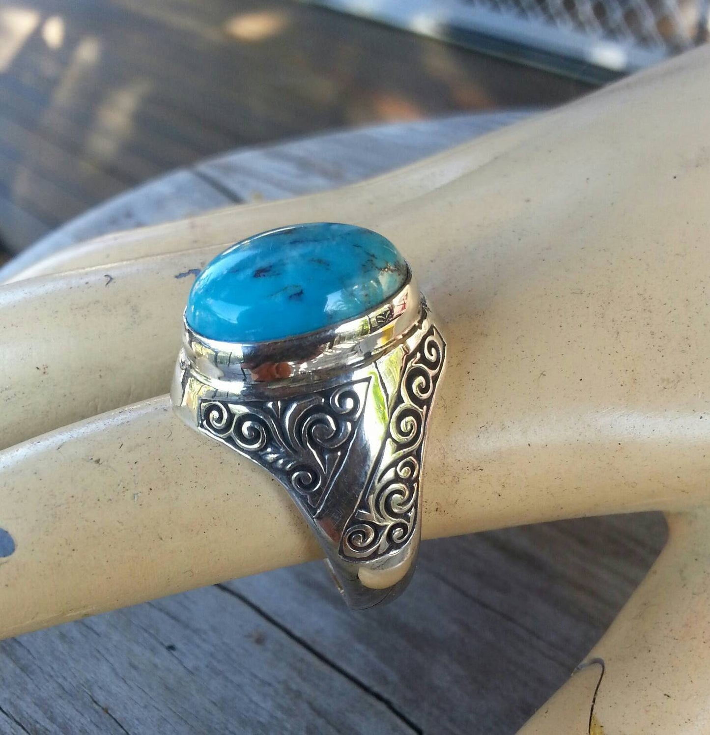 Turquoise ring,large mans ring,925 sterling silver,wedding dress scroll,maori koru,pattern