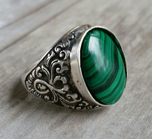 large Malachite ring,925 sterling silver,scroll,baroque,wedding dress ring,antique,gemstone,green stone ring,mans stone ring,chunky,