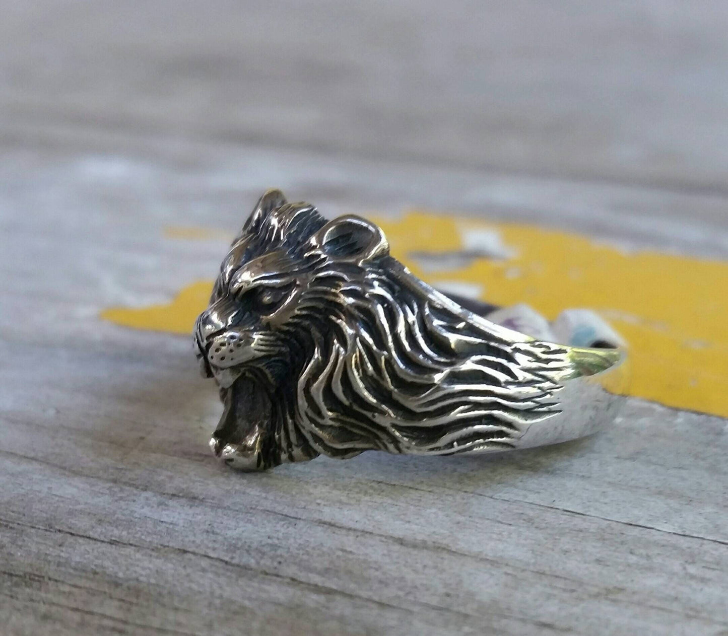 solid 9k lion ring, 9ct gold,diamonds,small lion head,animal,leo ring,