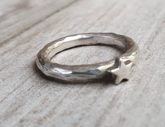 Star ring,sterling silver,stacker band,chunky halo hammered rustic,handmade,boho,goddess,round wedding band,thick silver ring,