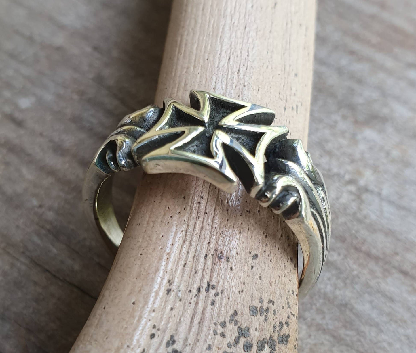 Small maltese cross ring,sterling silver,pinkie ring,even sided cross, steampunk,gothic, Celtic cross,even sided cross,knights templar,pinkie ring
