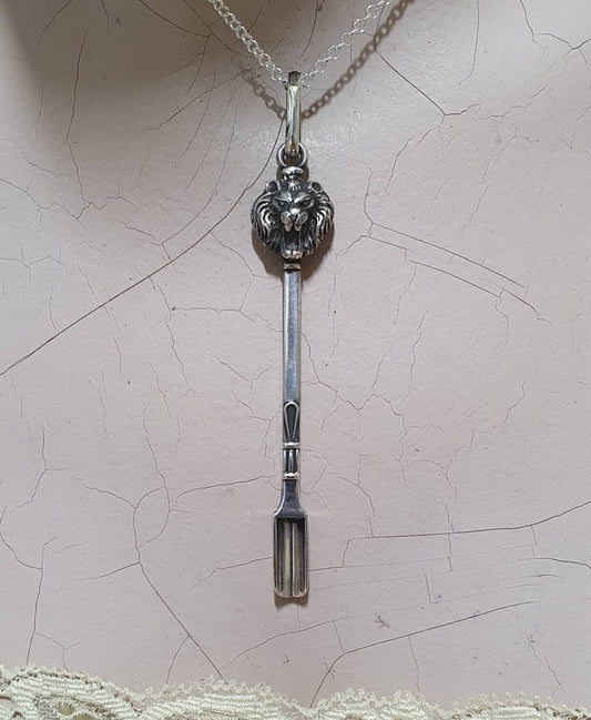 Lion head spoon pendant,925 sterling silver, spoon key ring,mapacho,ceremony,snuff spoon,handmade  unique, collectors,