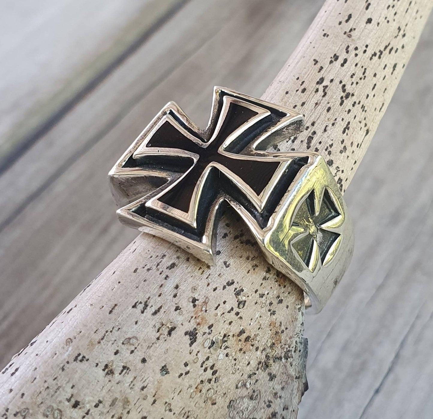 Solid cross ring,sterling silver 925,black enameled,size 12.5 cross,chopper, even cross,solid back ring ,gothic,Celtic cross,knights templar