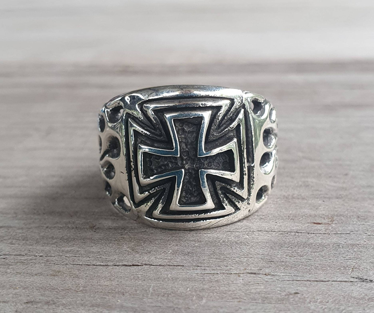 Flame cross ring,sterling silver,cross ring, even sided cross,steampunk,gothic,punk,men's fashion,Celtic cross,knights templar