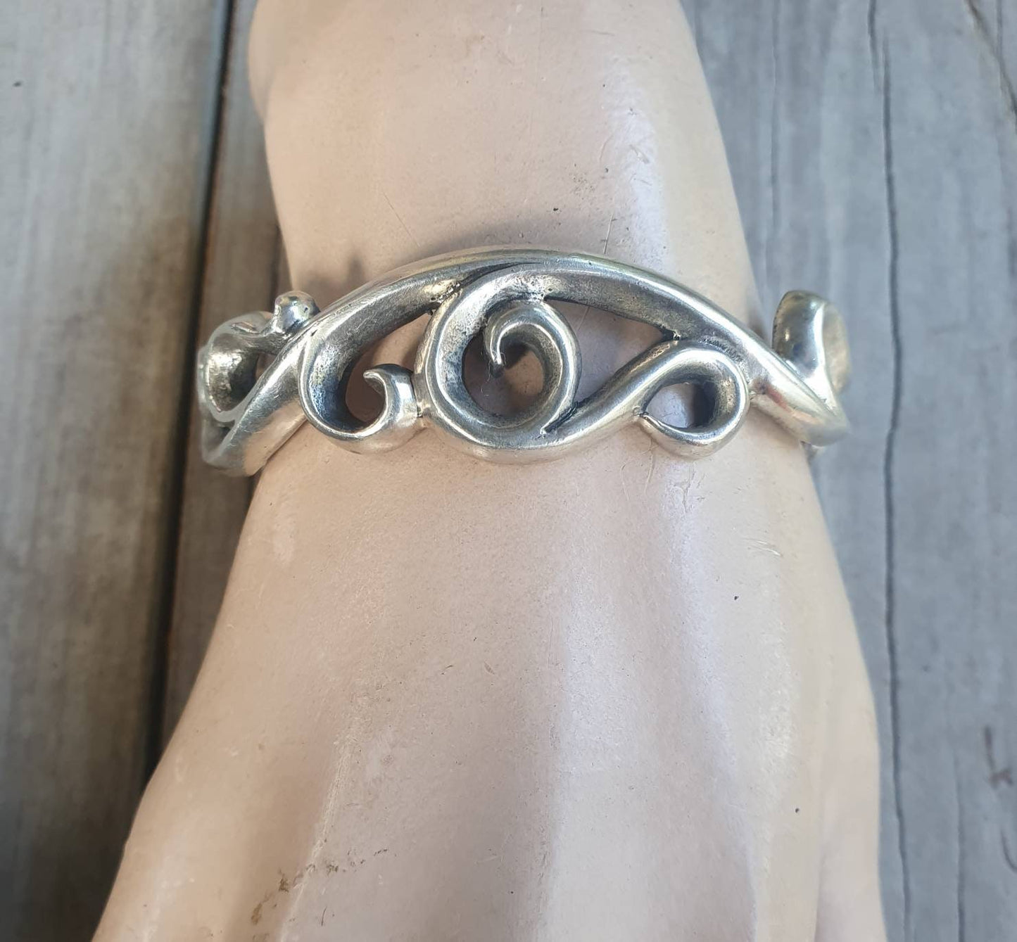 Silver cuff bracelet,925  solid sterling silver,heavy chunky swirl bangle,tribal curl ,unisex,boho,handmade,