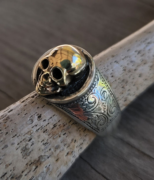 gold skull ring,9k sterling silver,two tone, signet ring 9ct gold,steampunk gothic, punk,handmade.grunge,mens fashion,hipster,pirate