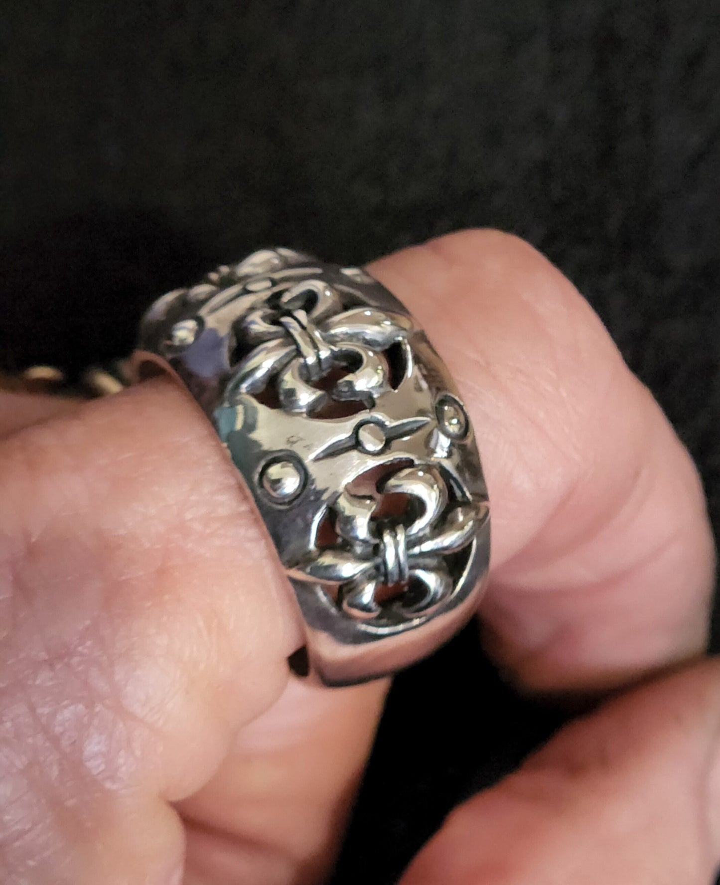 fluer de lis ring,sterling silver,vintage style,steampunk, victorian,baroque,rounded band,wedding ring,