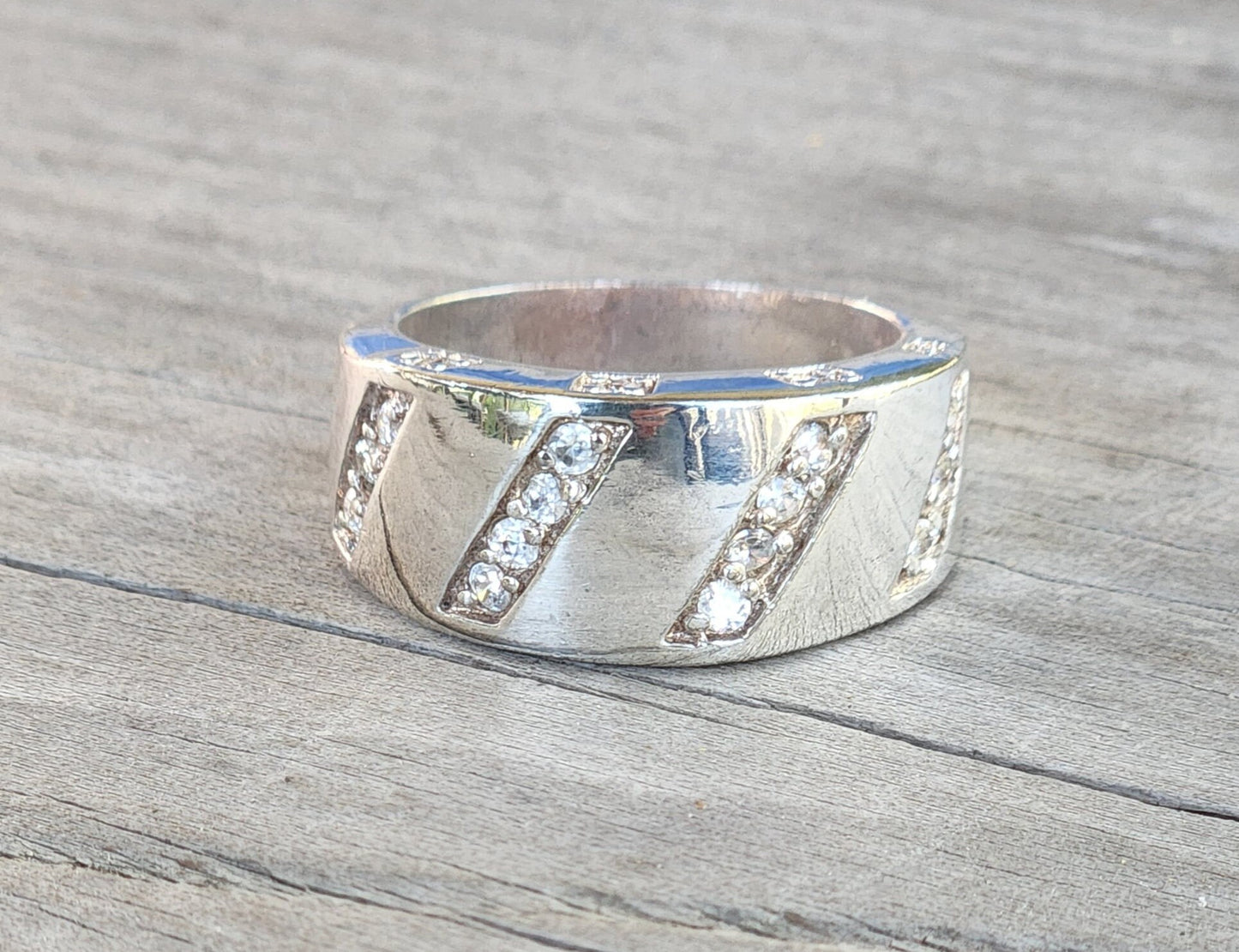 Classic Silver ring,cubic zirconia band,cz,sterling silver,vintage elegance,bling,wedding dress ring,bling stone ring,