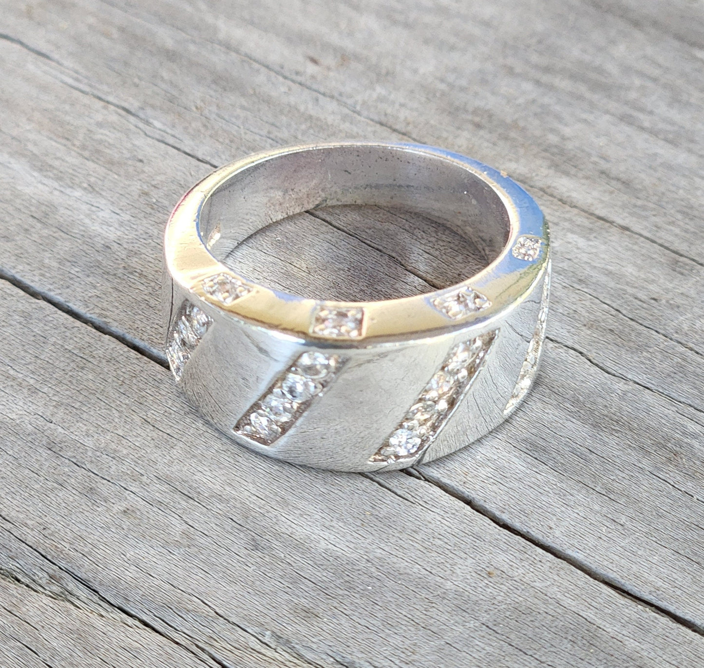 Classic Silver ring,cubic zirconia band,cz,sterling silver,vintage elegance,bling,wedding dress ring,bling stone ring,